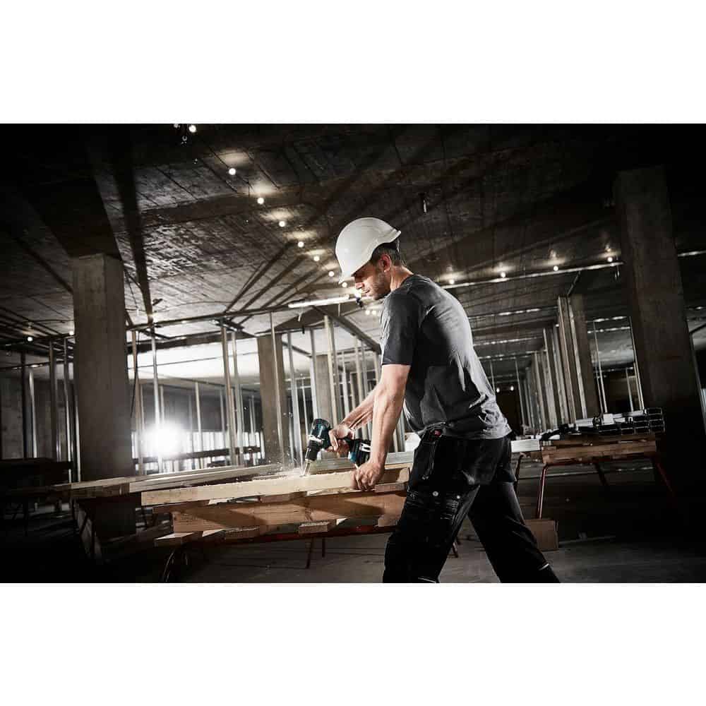 Makita 18V LithiumIon Cordless Driver Drill 13mm with 2x (5Ah) Battery